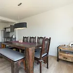 Diekhuus 부숨